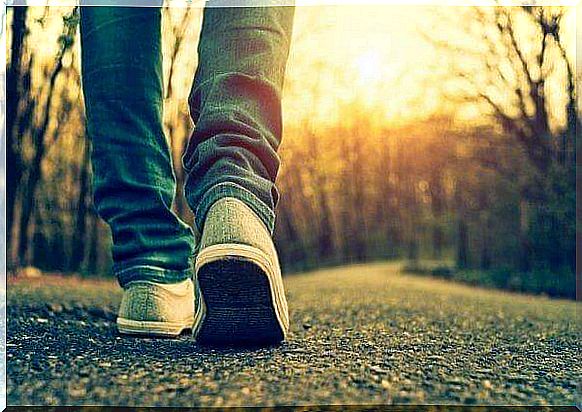 walking outdoors to get over depression