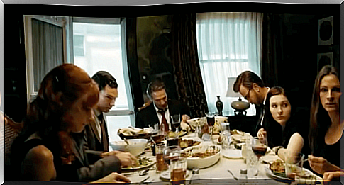 scene in the movie Family - August: Osage County