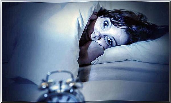 woman scared in the middle of the night