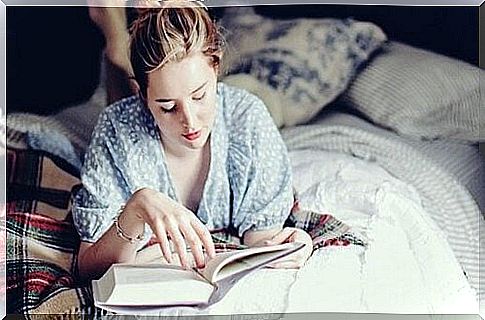 Reading Before Going to Bed: The Way Your Brain Loves